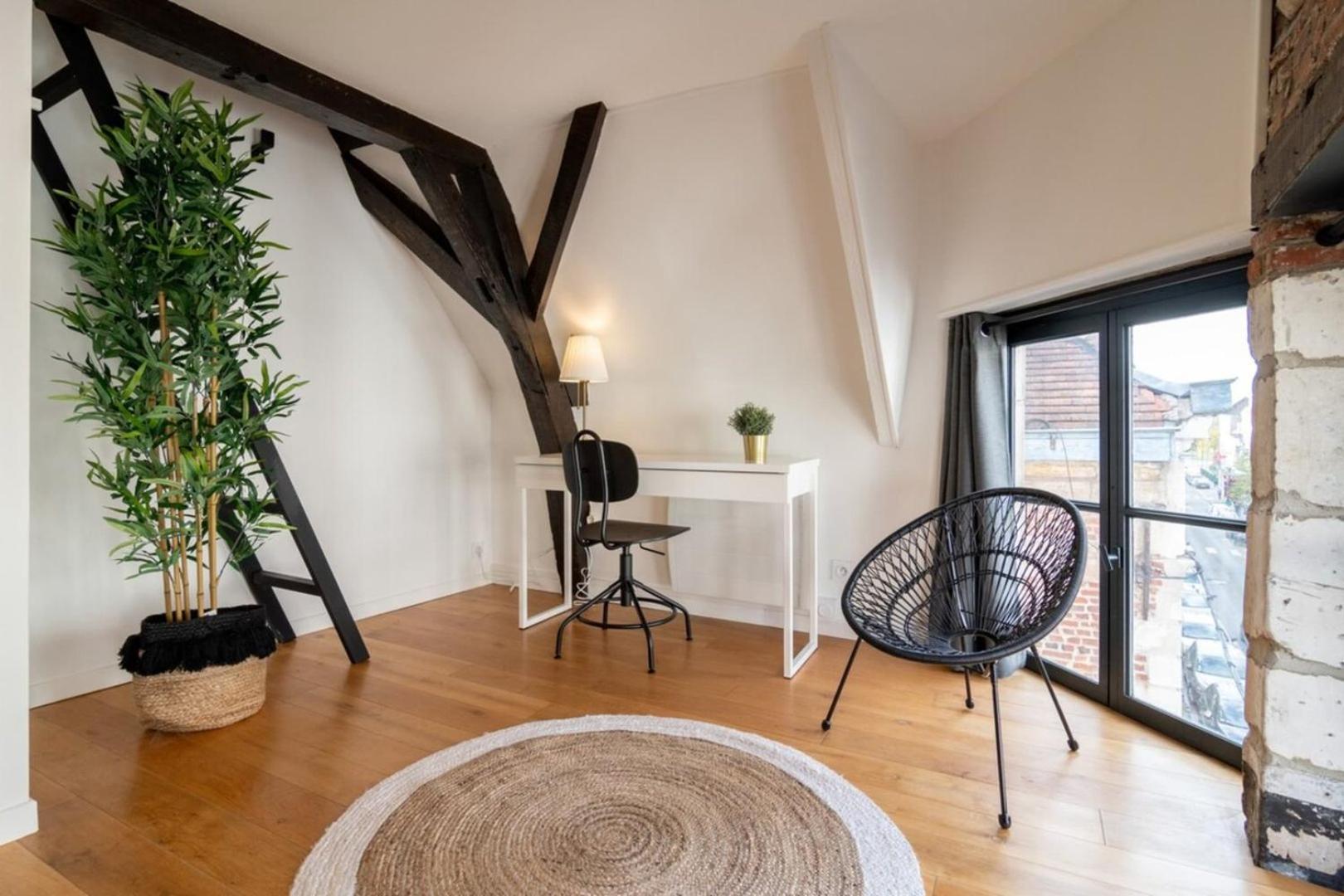 Apartament Unique 3 Bed House In Old Lille! Zewnętrze zdjęcie